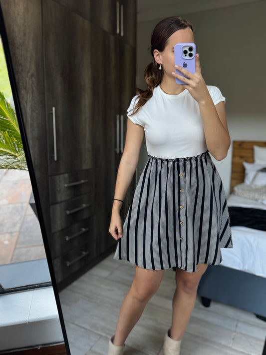 Pretty dress (J)