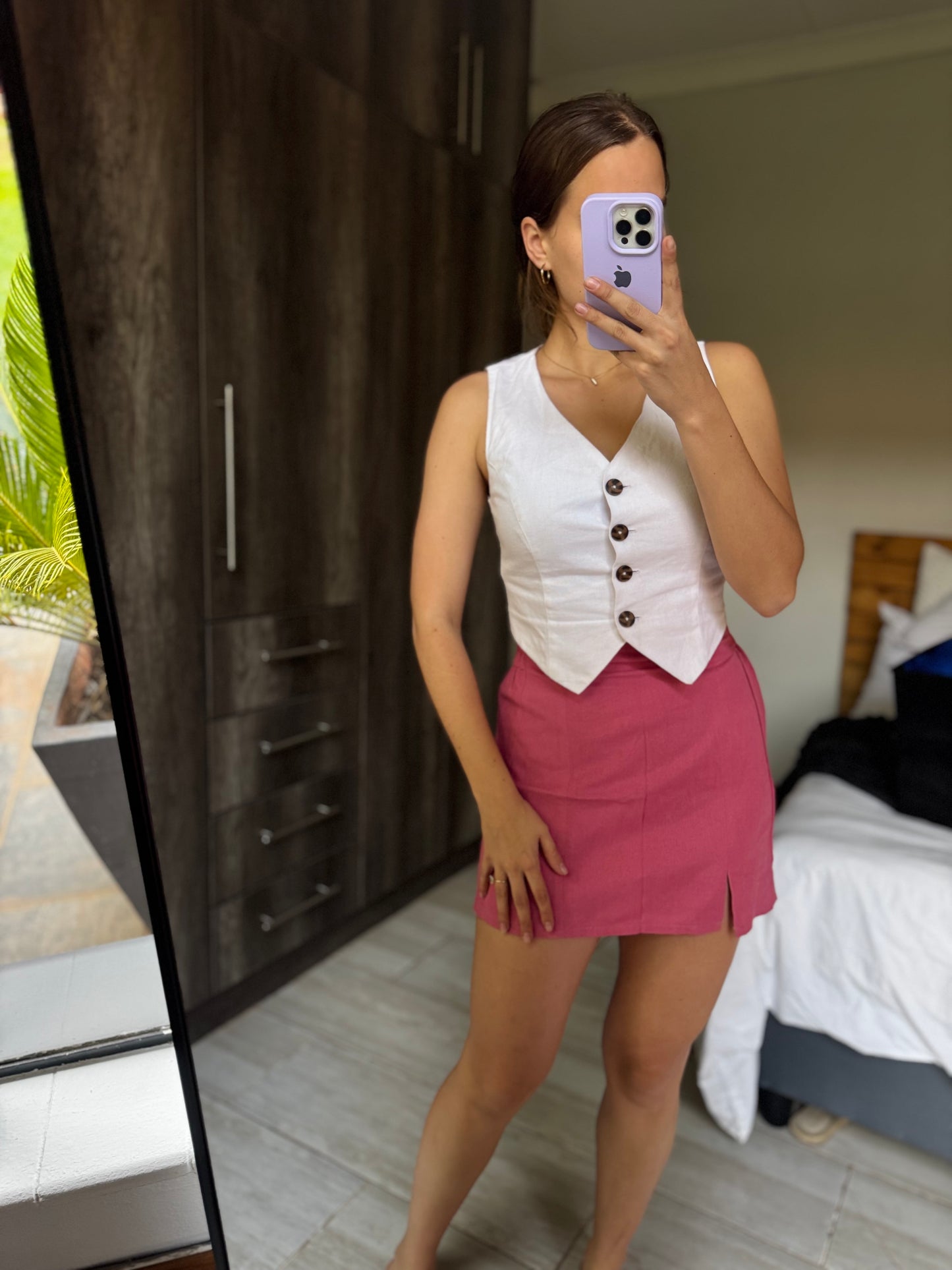 Pink skirt (R)