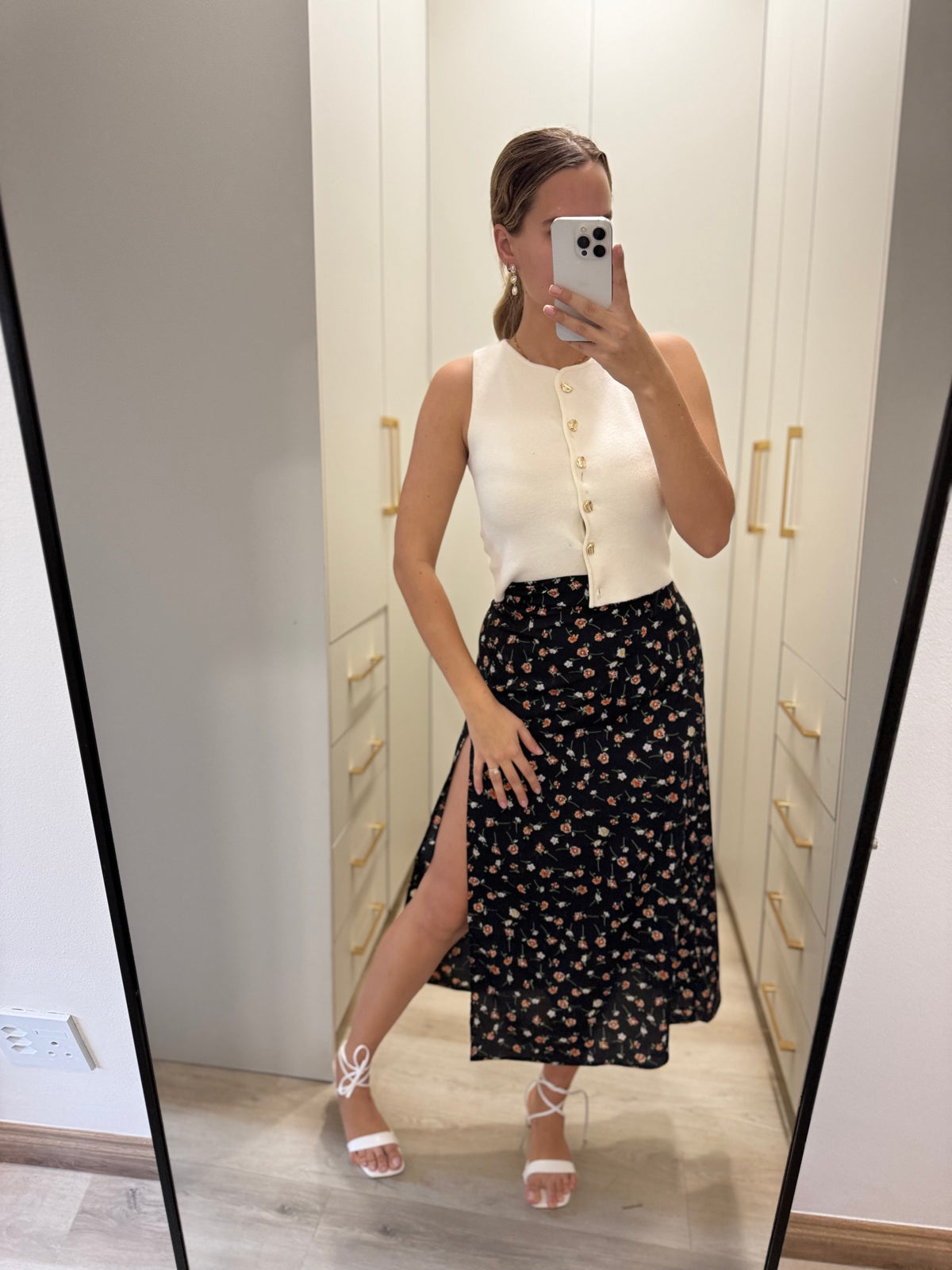 Floral skirt (K)