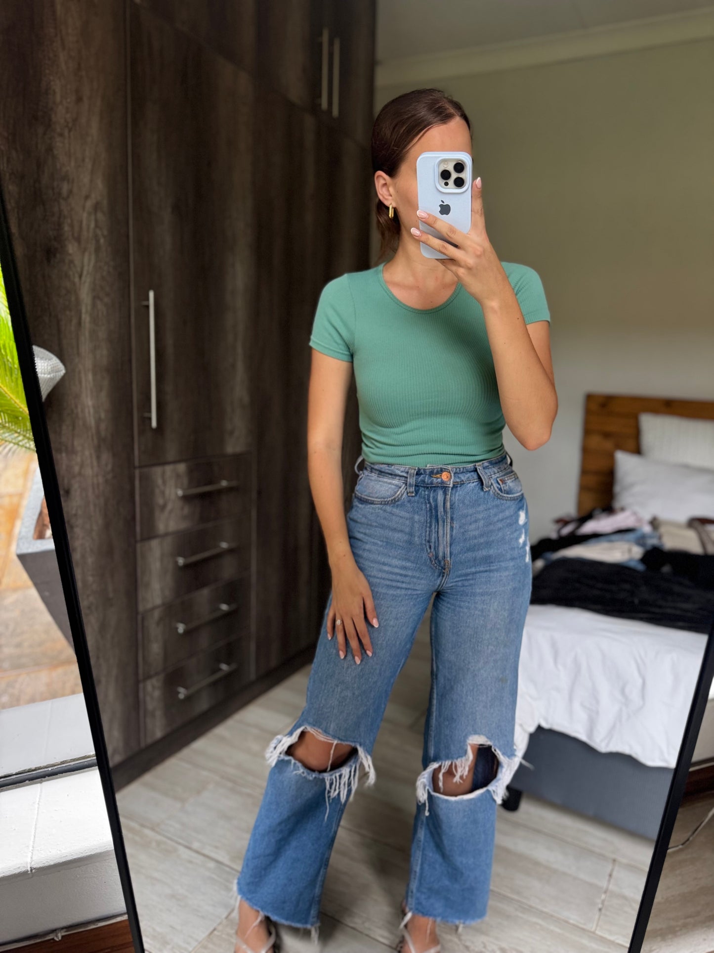 Green ribbed top (G)