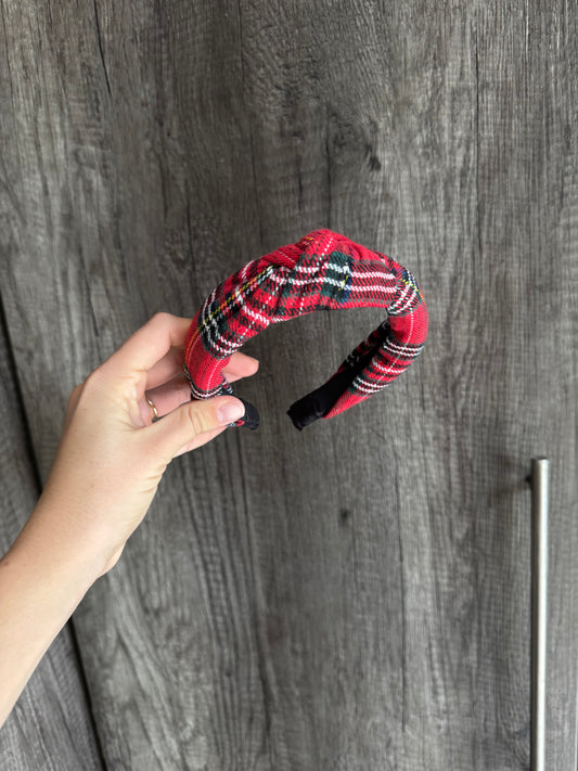 Red checkered headband (V)