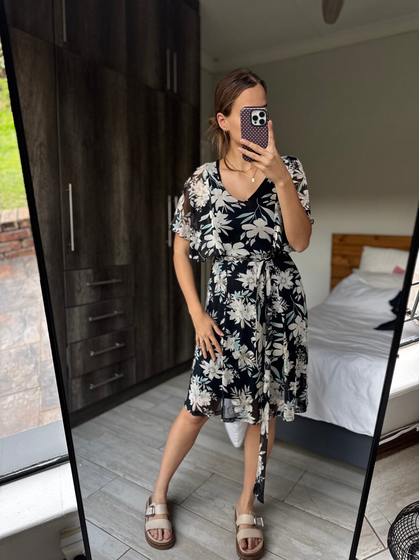 Stunning floral dress (A)