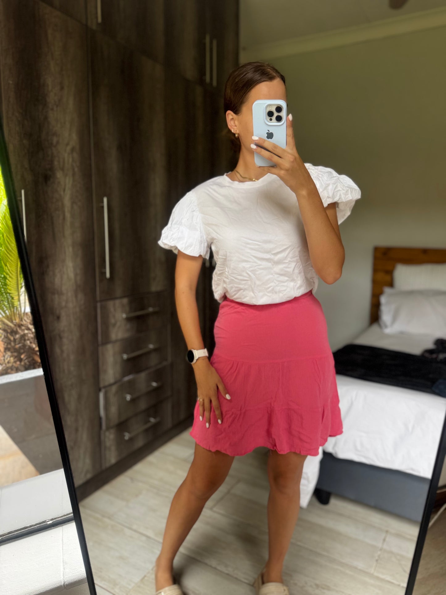 Pink skirt (O)