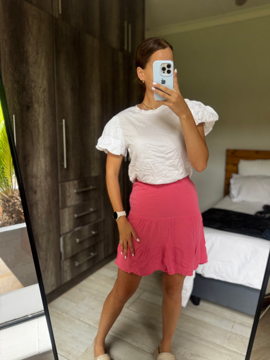 Pink skirt (O)