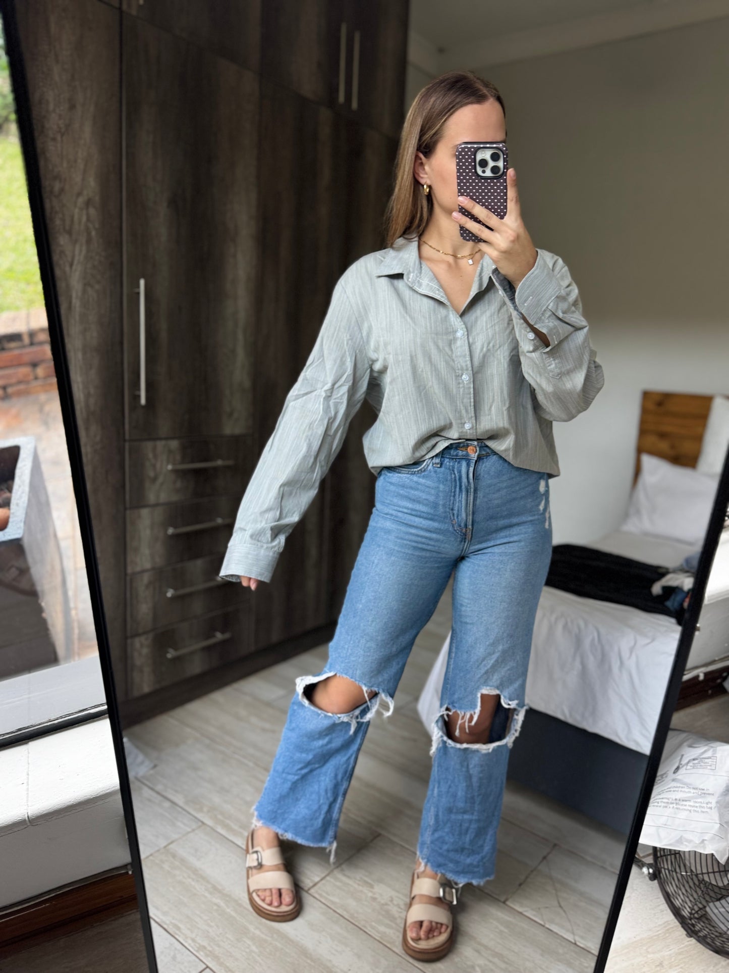 Green button down top (G)