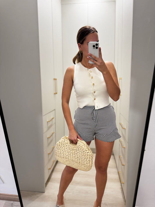 Checkered shorts (O)