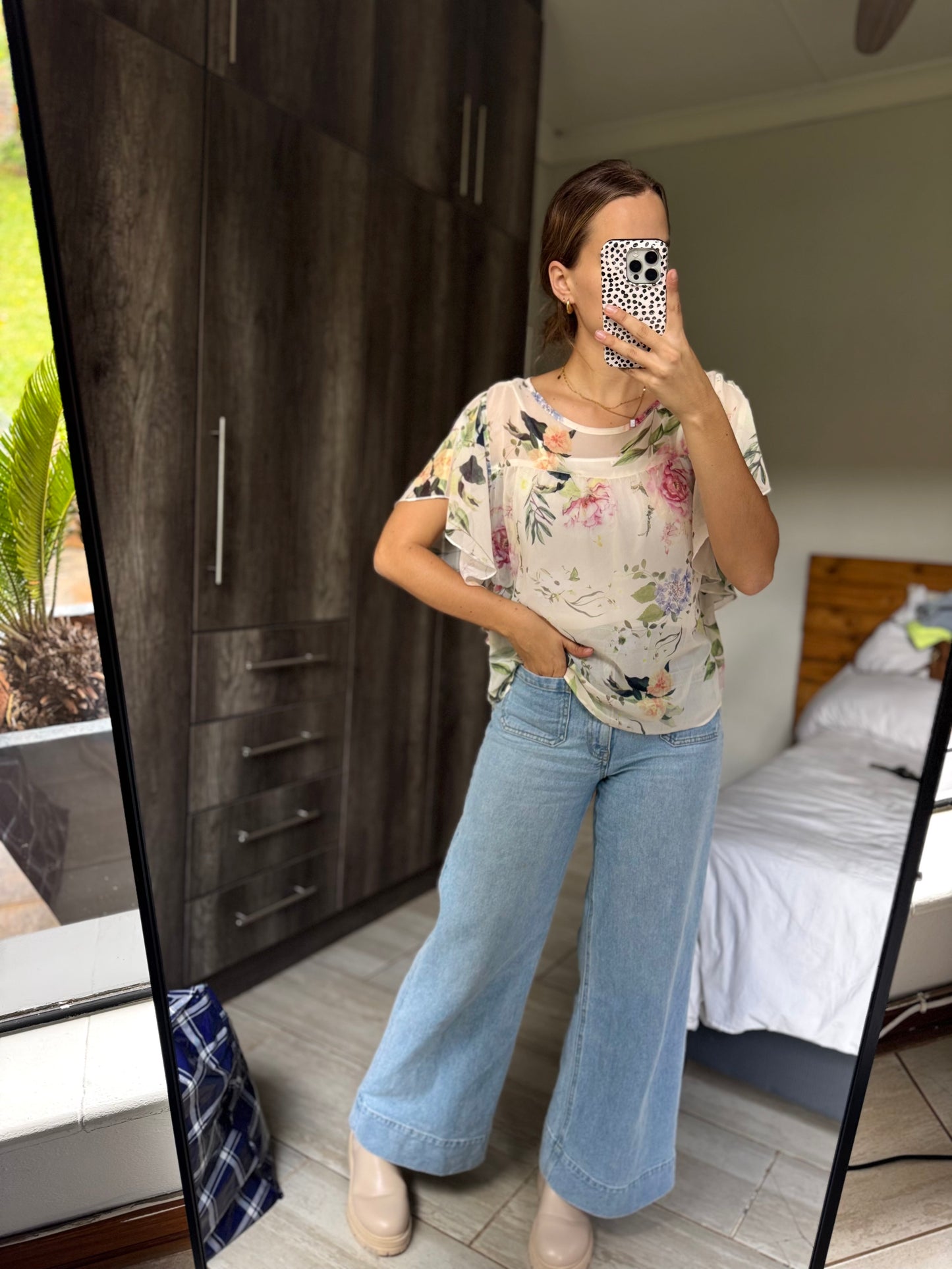 Floral sheer top (J)