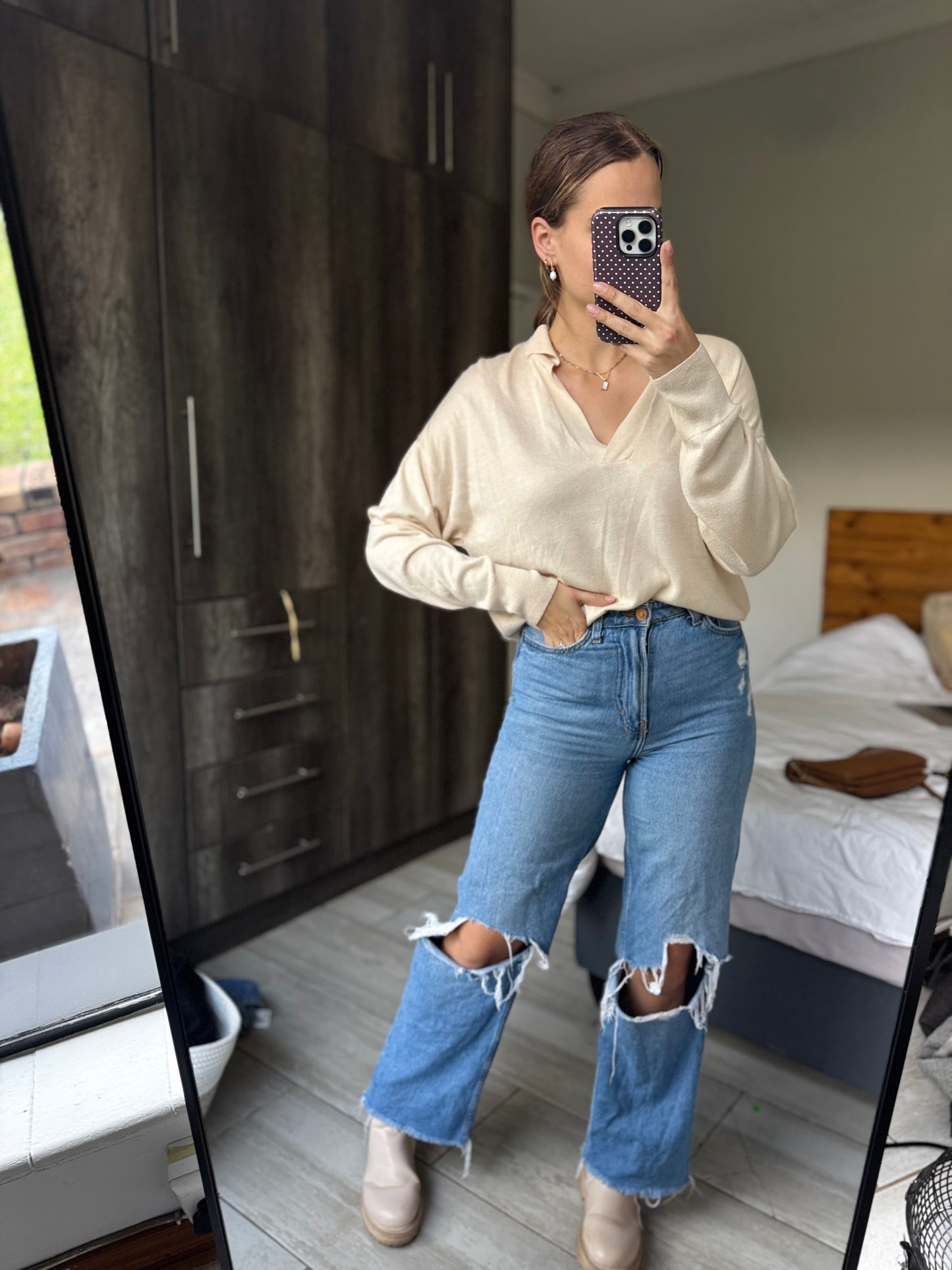 Cream sweater from EDIT (HH)