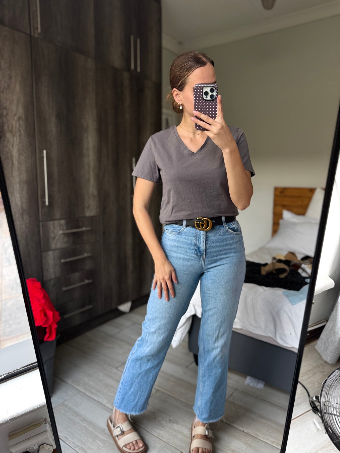 Grey tee (T)