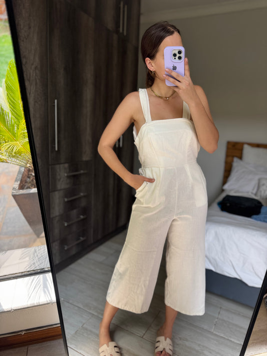Cream jumpsuit (RR)