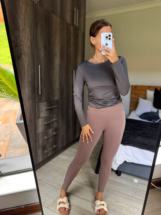 Grey long sleeve (WW)