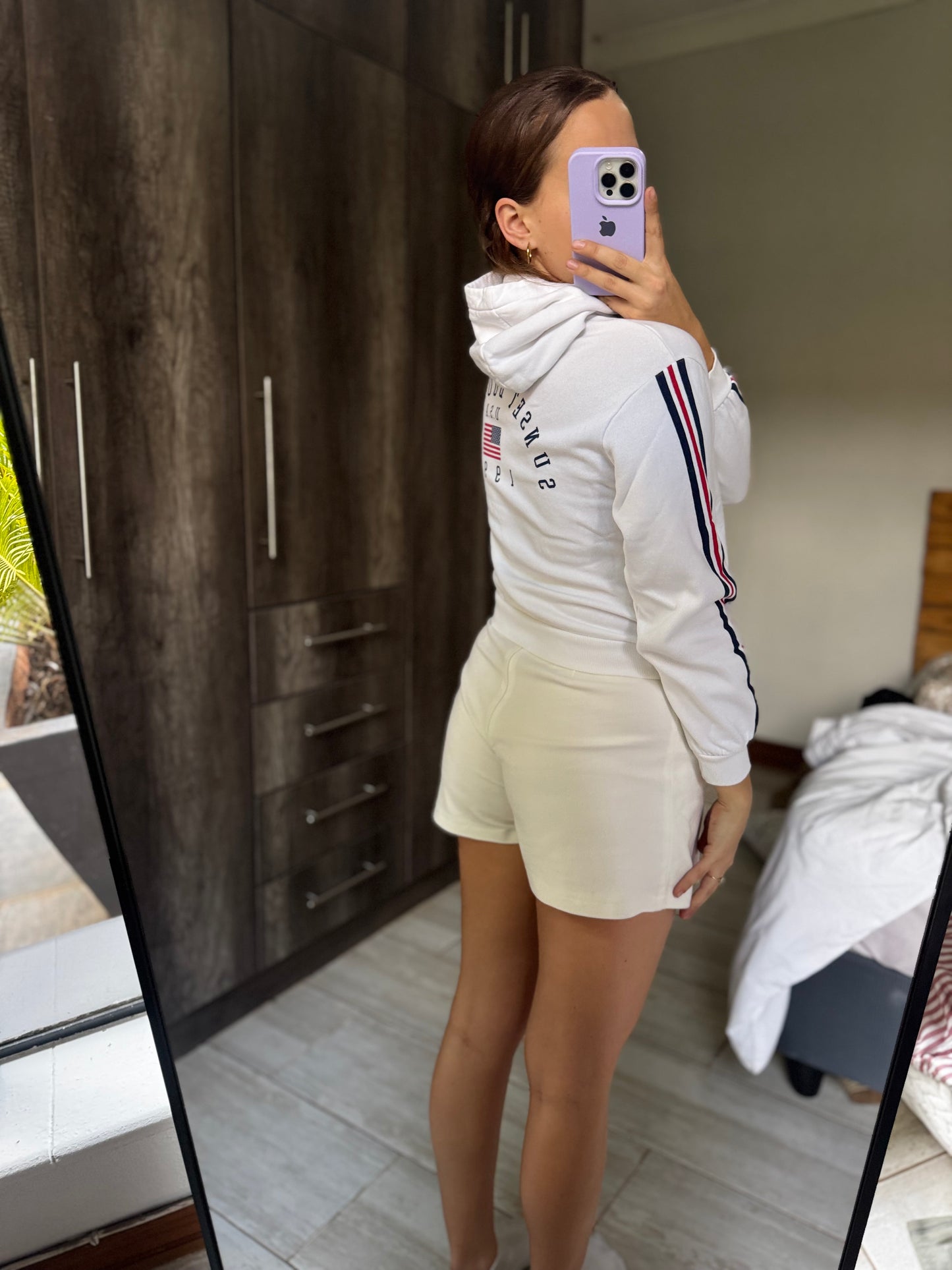 H&M white hoodie (L)