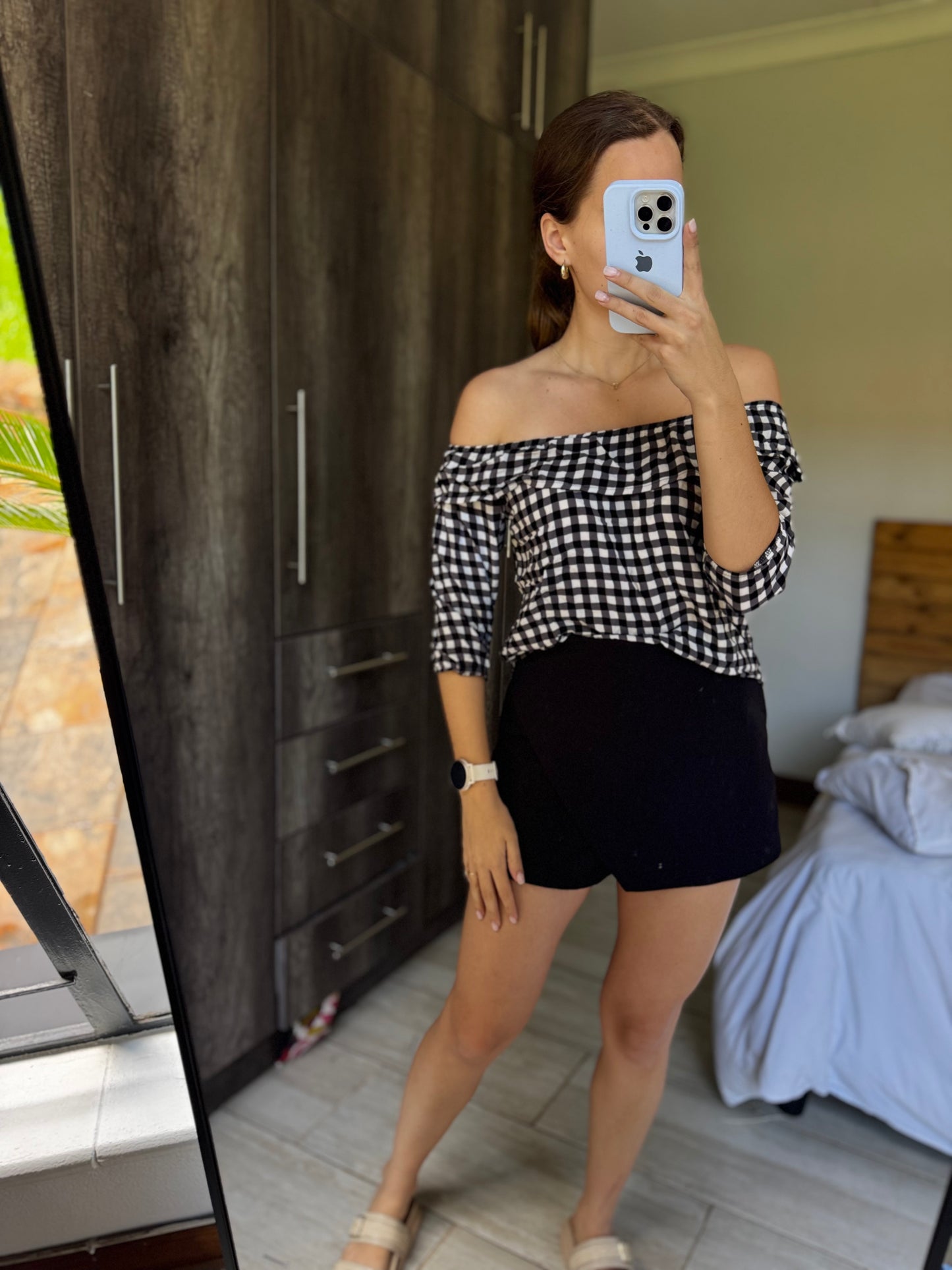 Black and white checkered top (K)