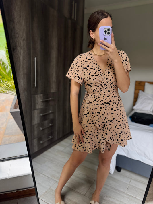 Pretty wrap dress (RR)