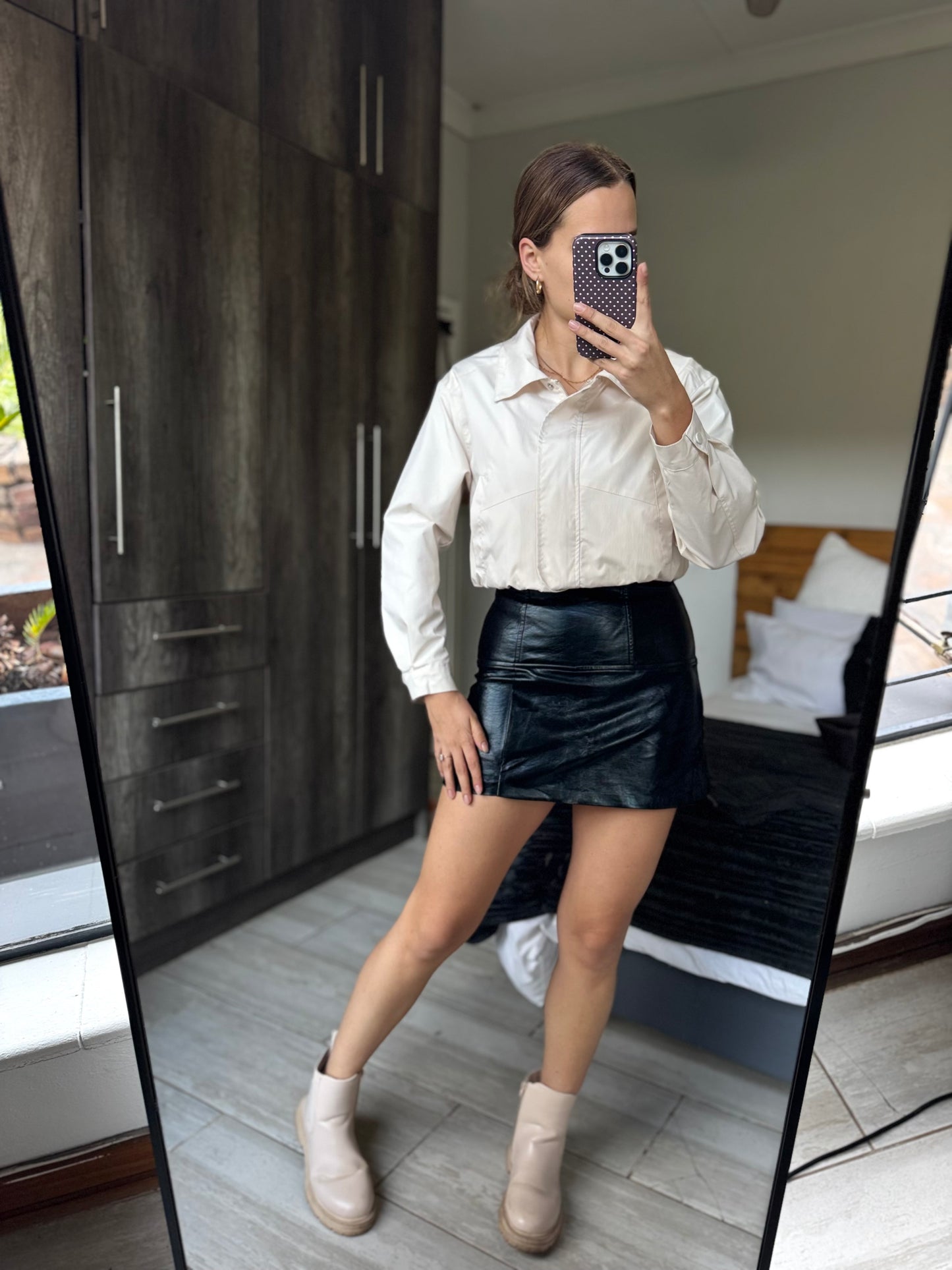 GUESS black leather skirt (MM)