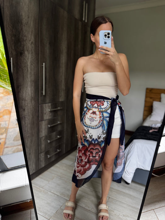 Stunning cover up (SSS)