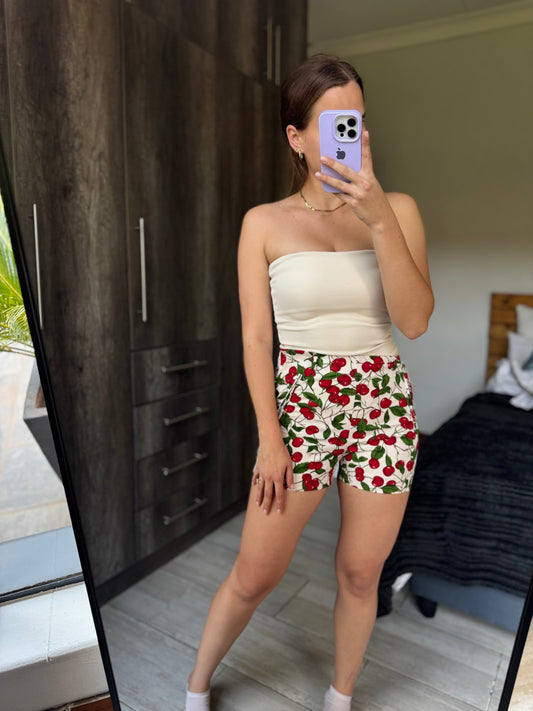 ZARA pretty shorts (P)