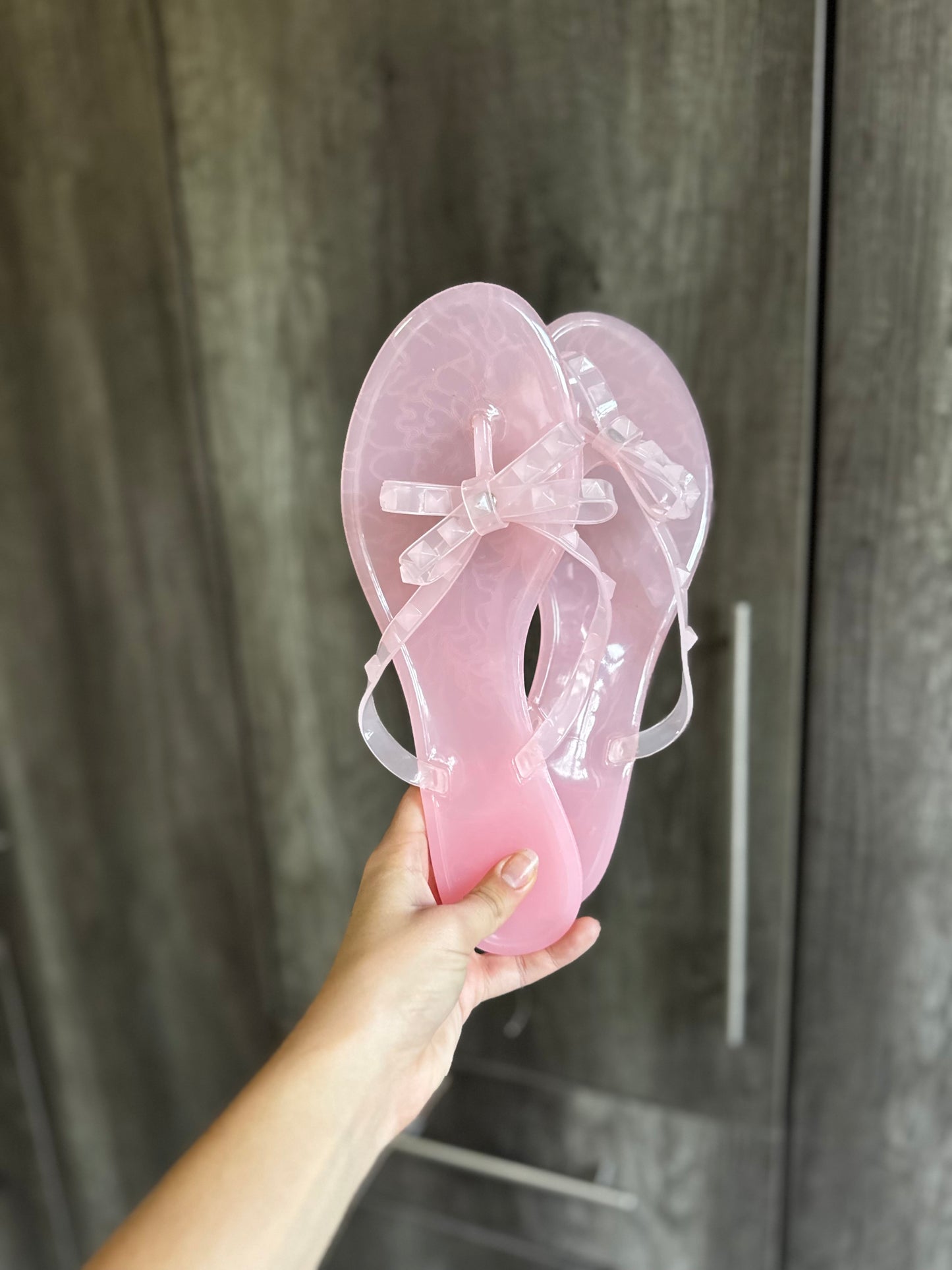 Brand New pink sandals (ZZ)