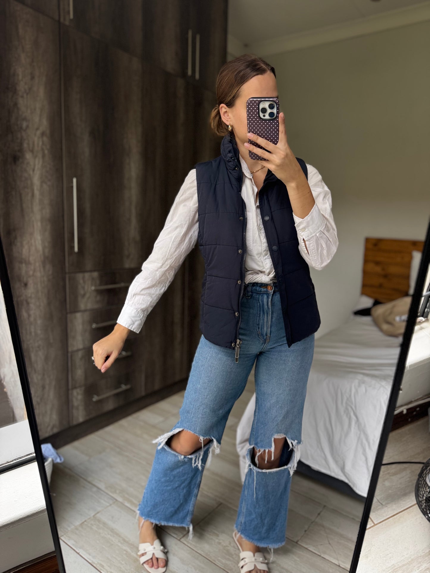 Rare Earth navy puffer vest (L)