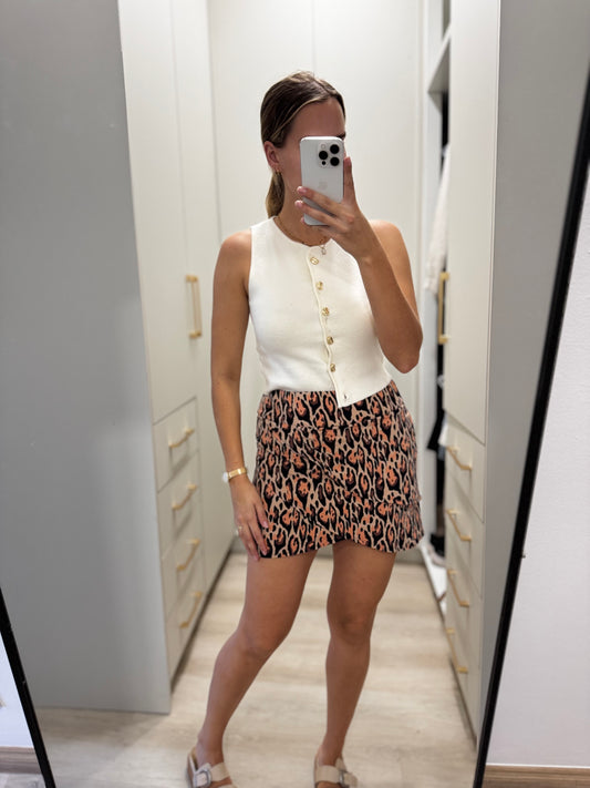 Skort (C)