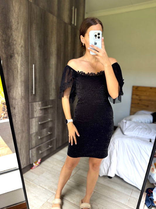 Black glitter dress (C)