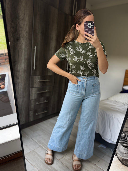 Brand New green floral tee (YY)