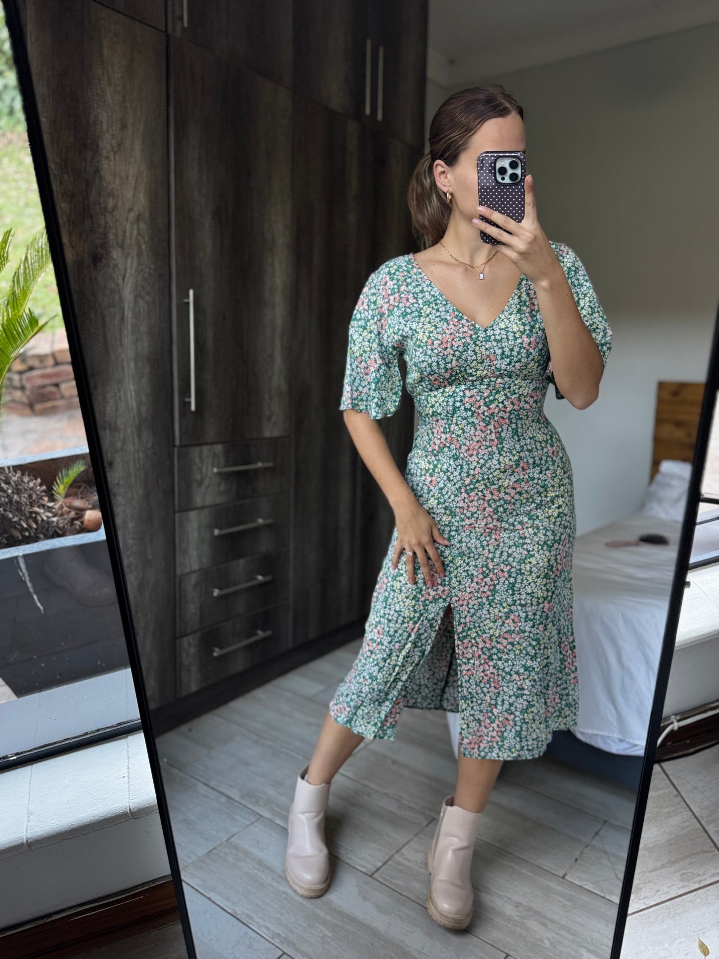 Old Khaki green floral dress (X5)