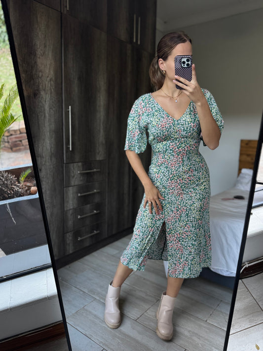 Old Khaki green floral dress (X5)