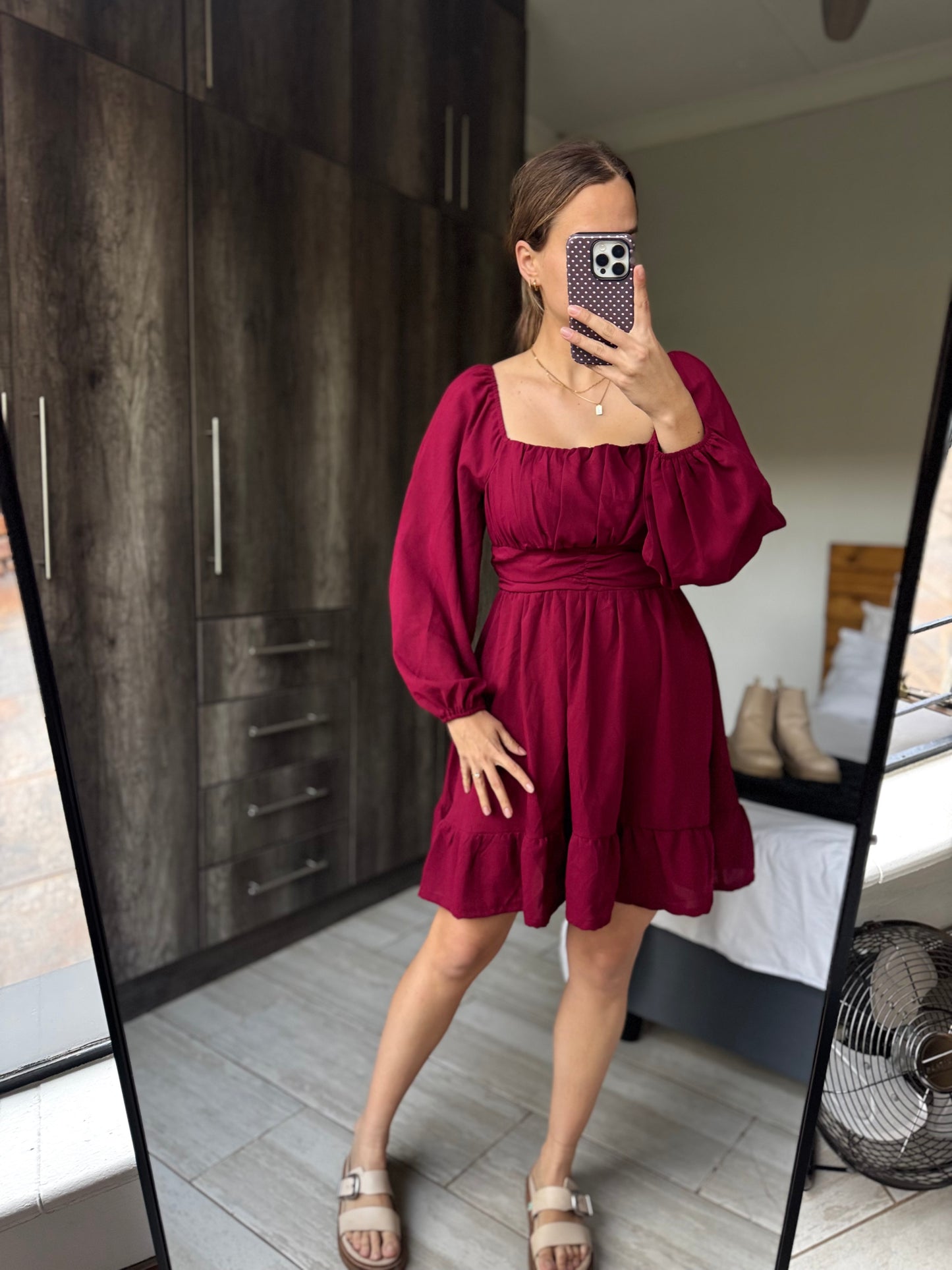 Stunning maroon dress (E)