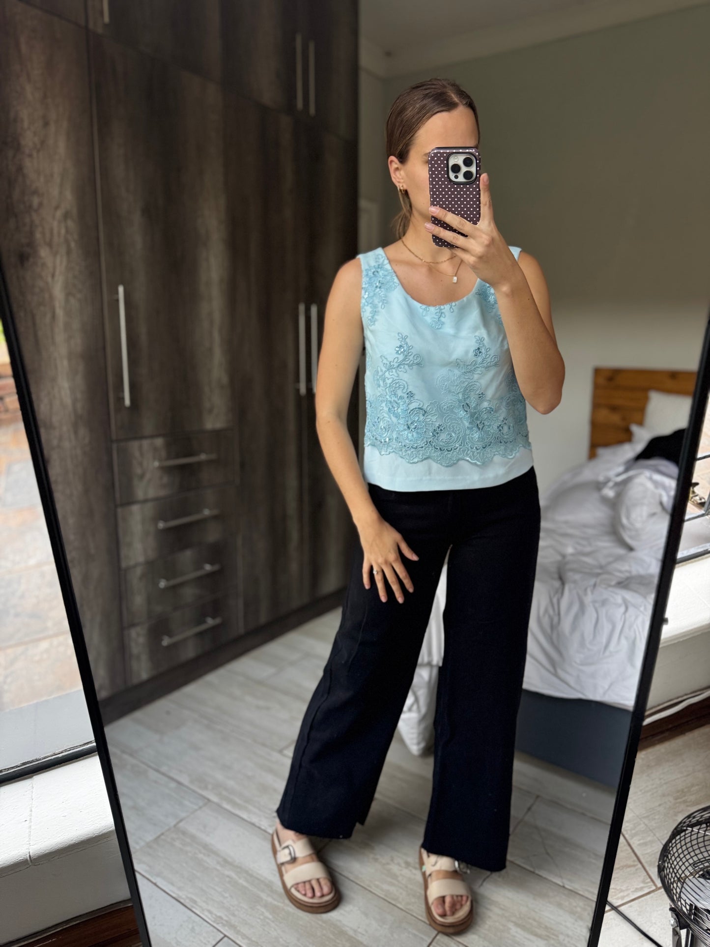 Blue top (N)