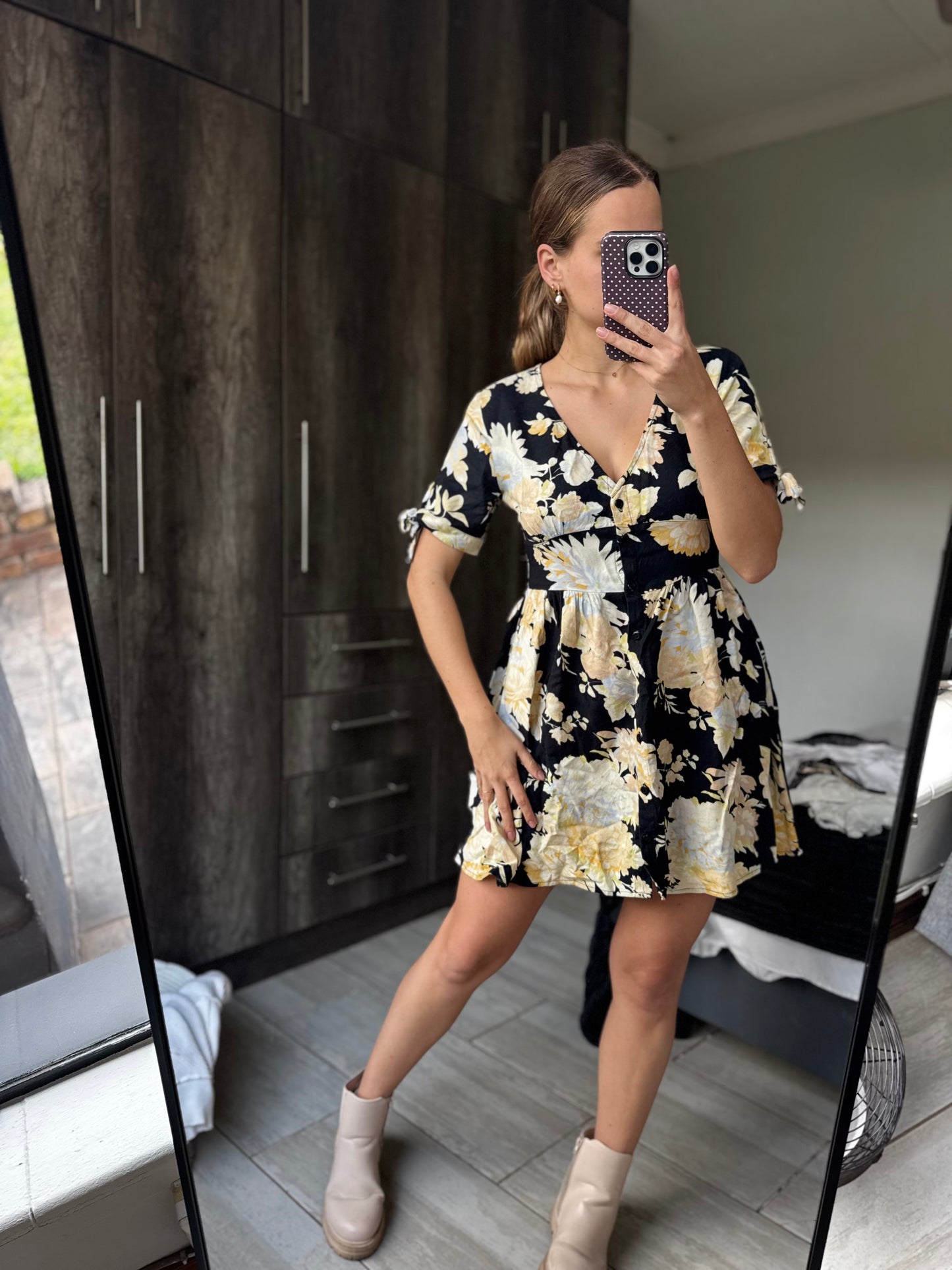 Pretty floral dress (OO)