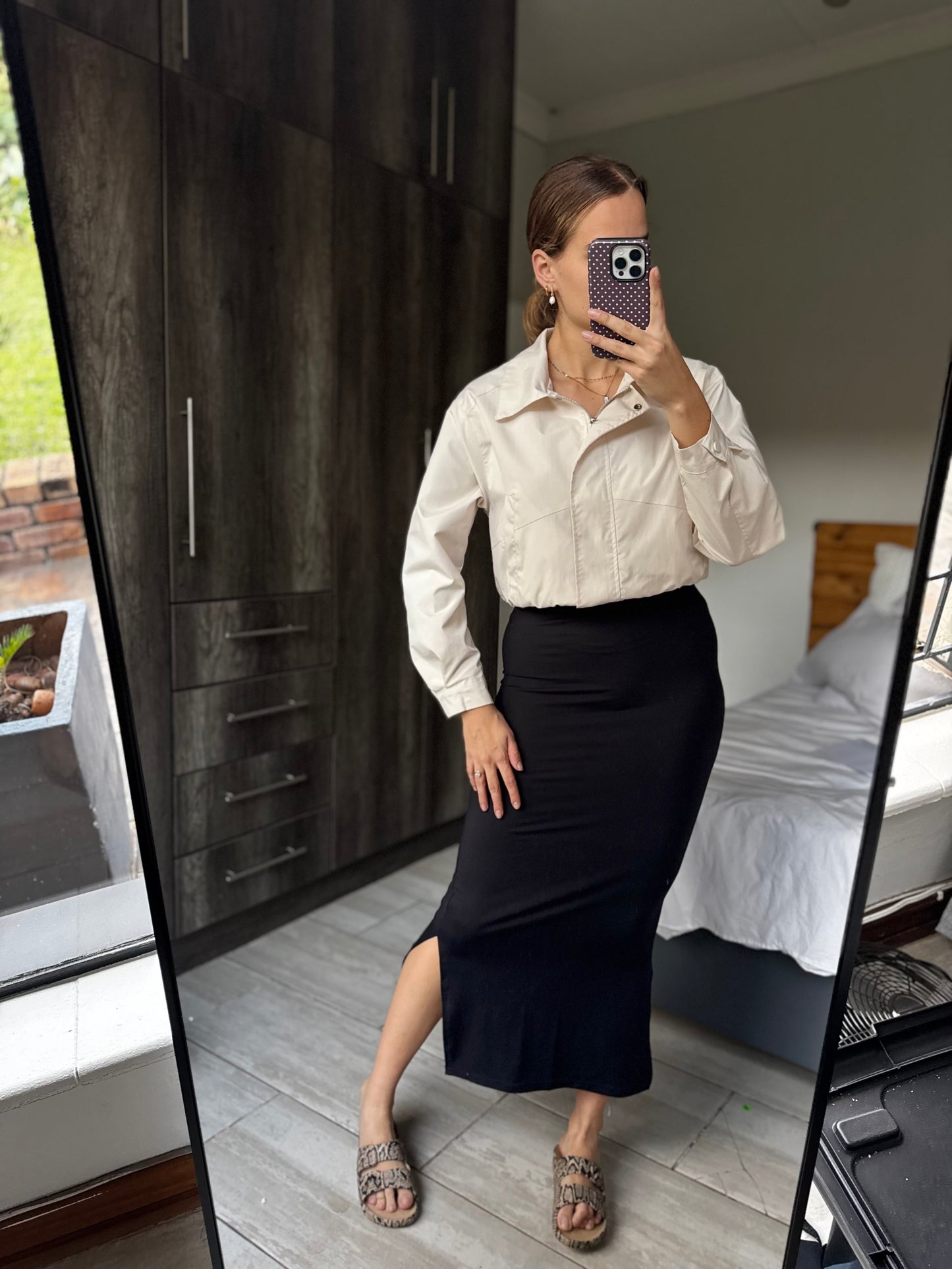 Black skirt (AA)