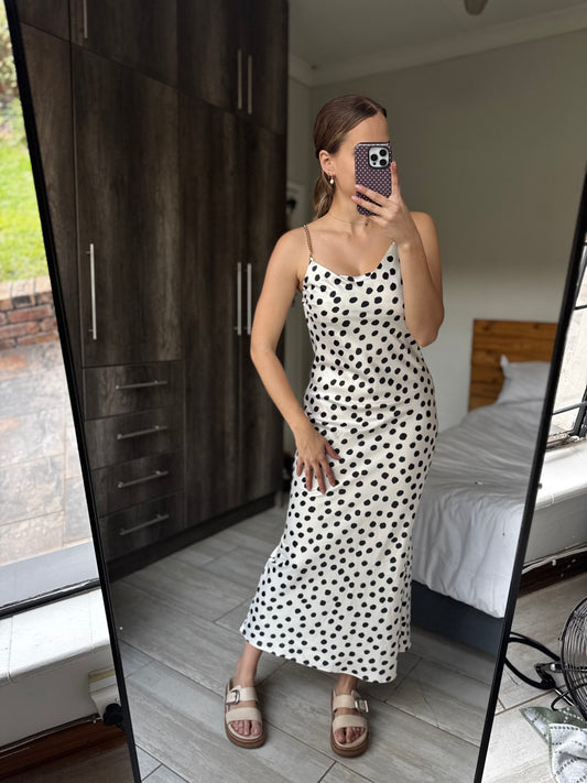 Polka dot dress (RR)