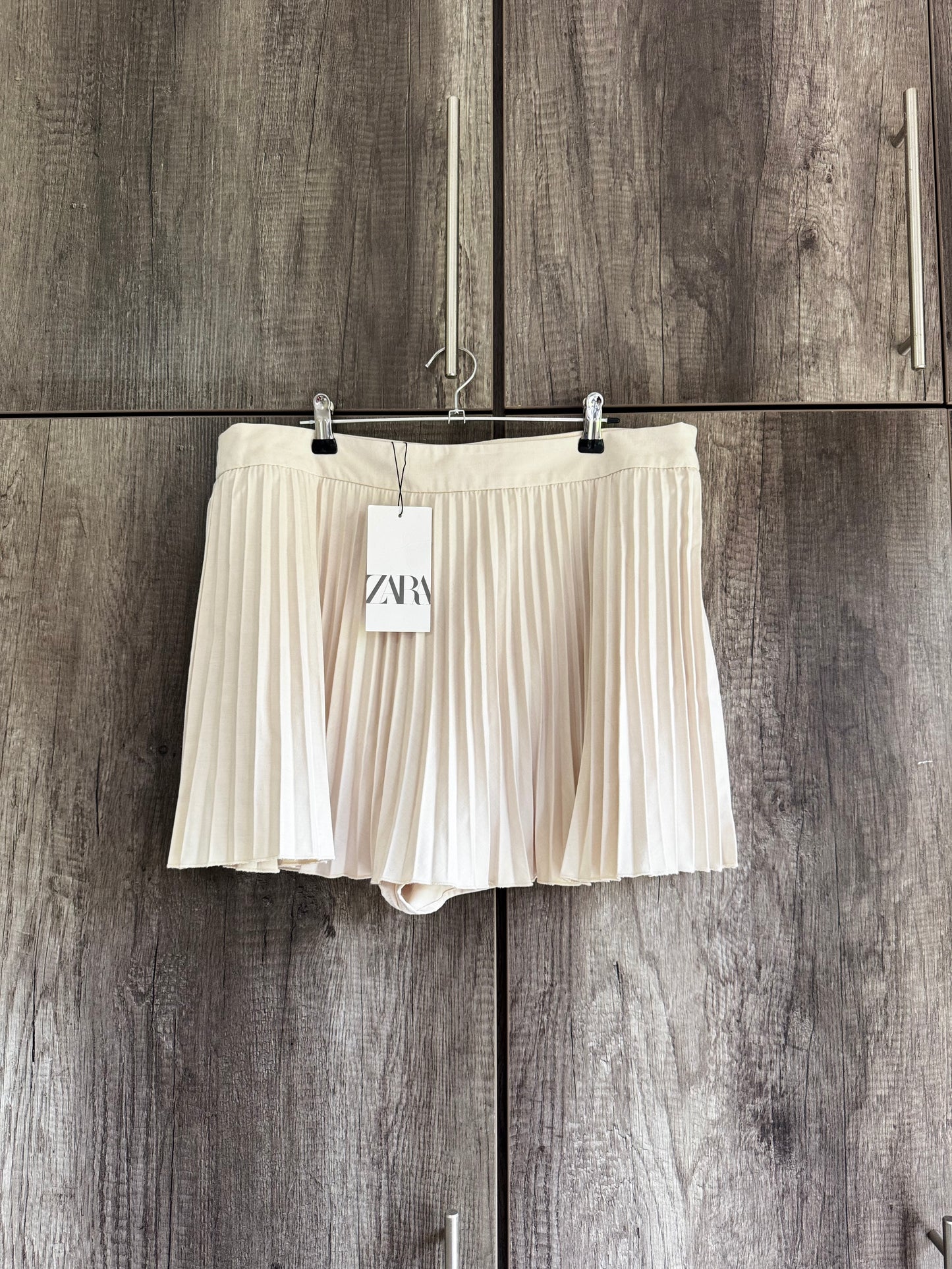 Brand New ZARA skort (SSS)