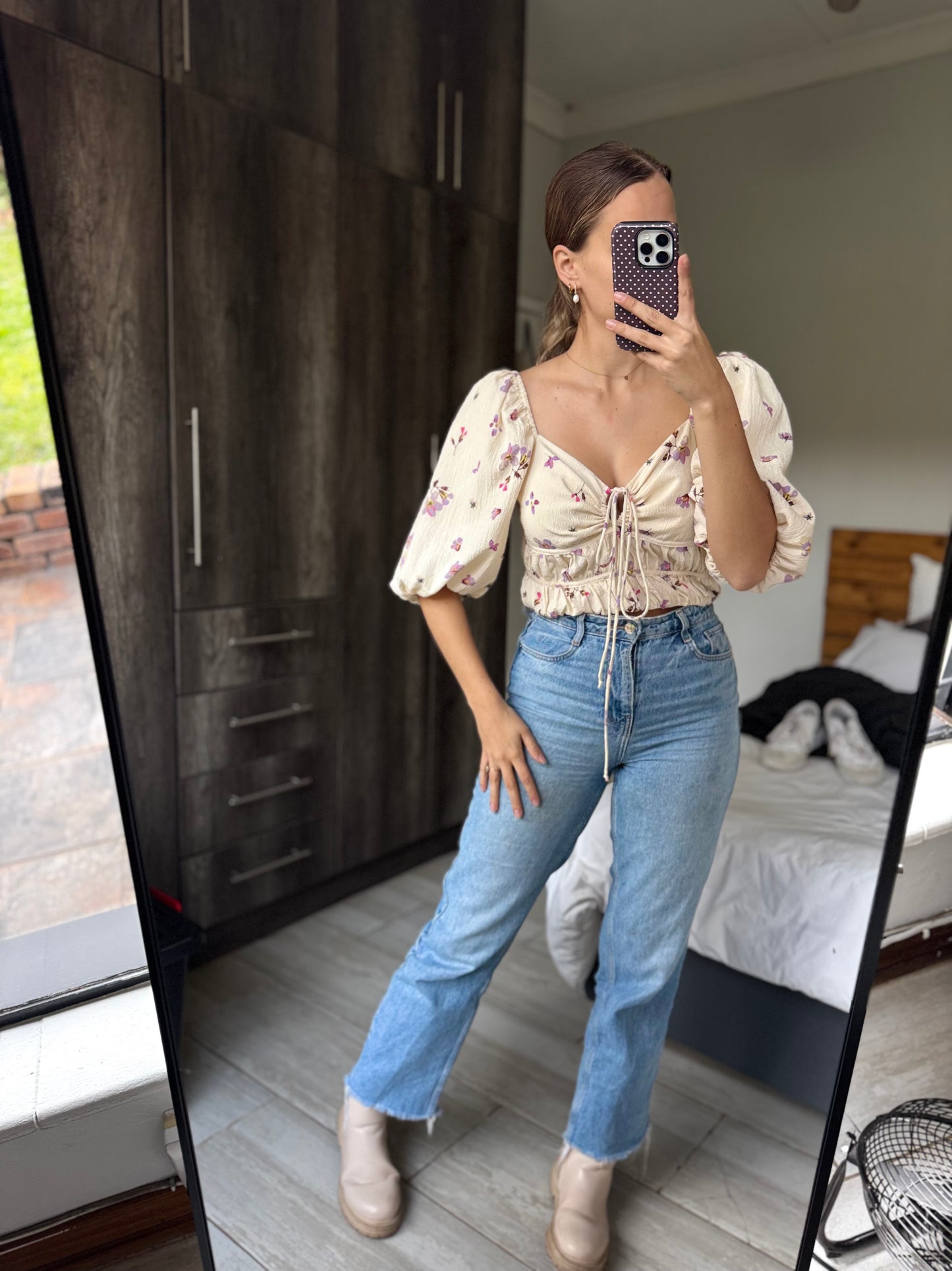 Cream floral top (X9)