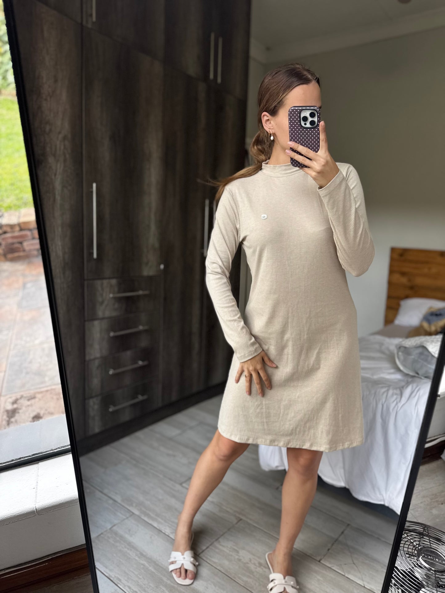 Cream ribbed dress (K)