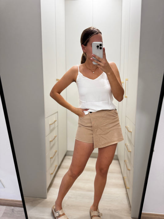 Cotton on white cami (O)