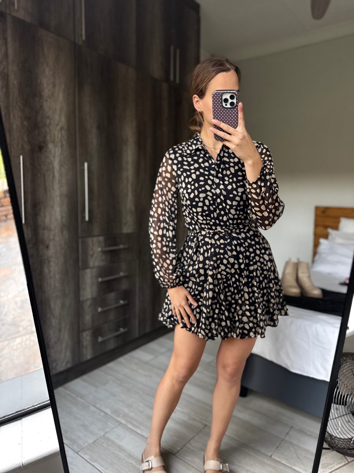 Stunning dress (B)
