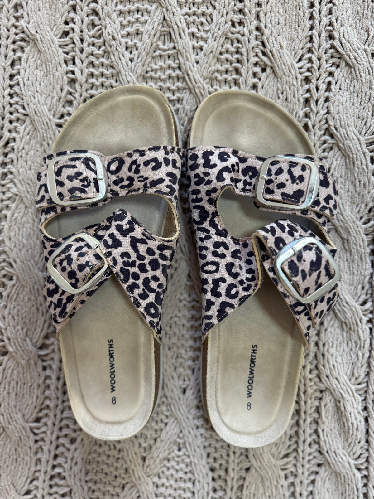 Woolworths sandals (X1)