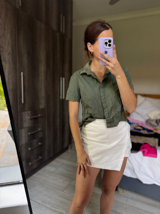 Green top (D)