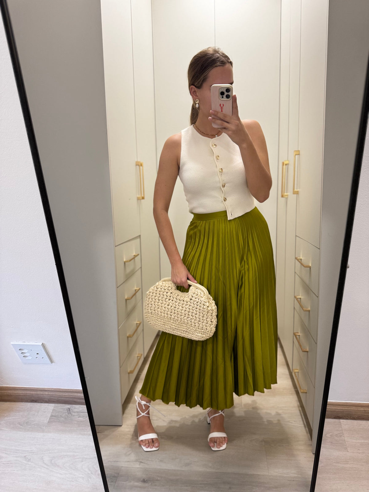 Stunning green skirt (J)