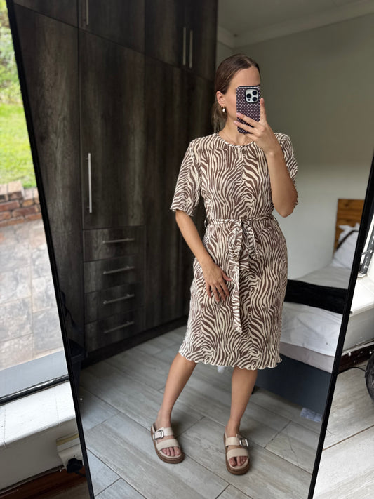 Stunning brown dress (L)