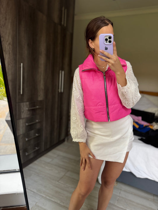 Pink puffer vest (D)