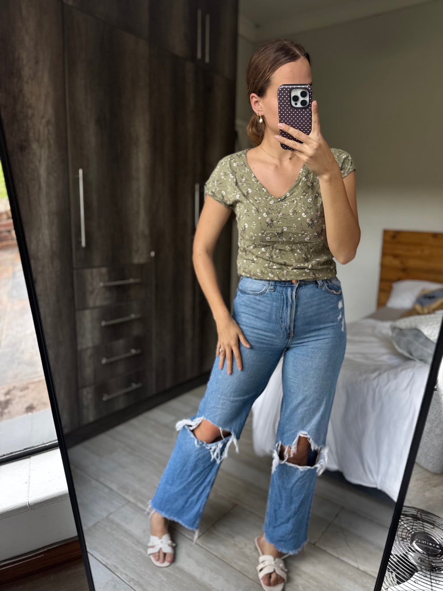 Green floral top (K)