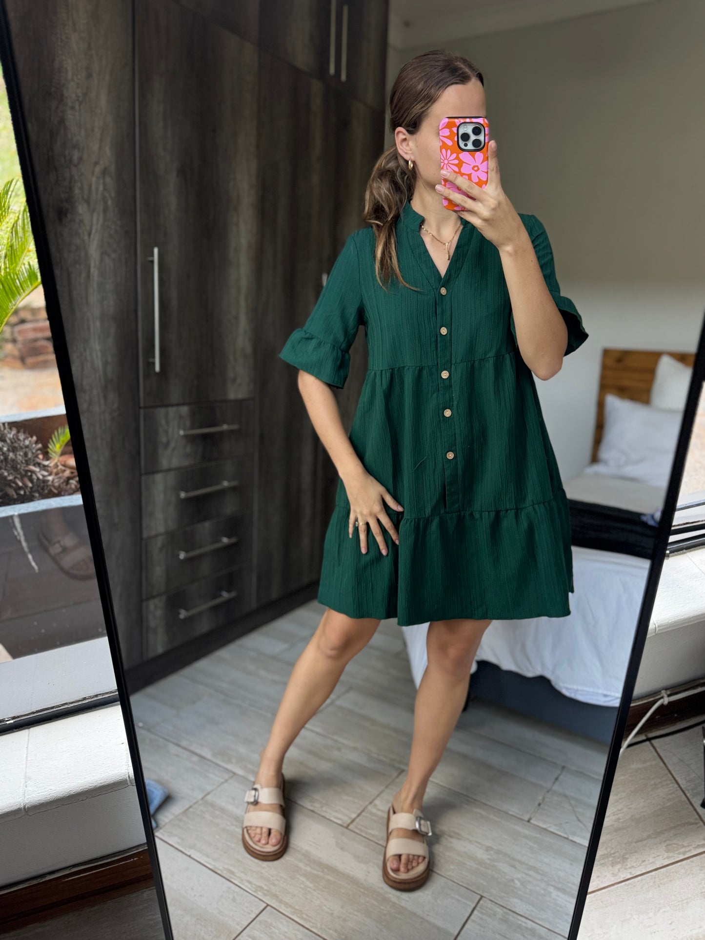Green dress (EE)