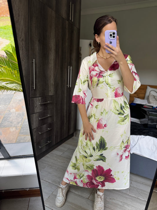 Stunning floral dress (R)