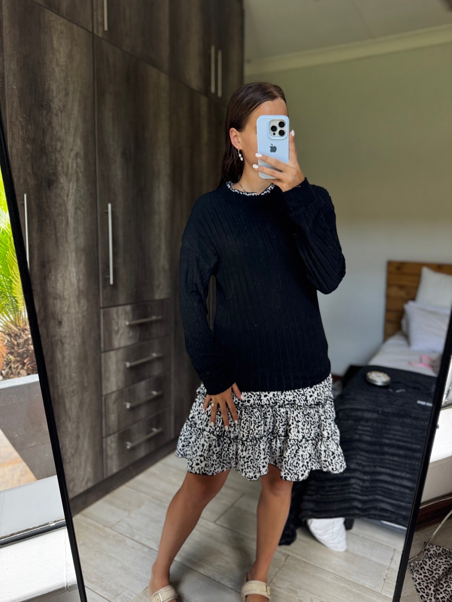 Pretty black dress (SSS)