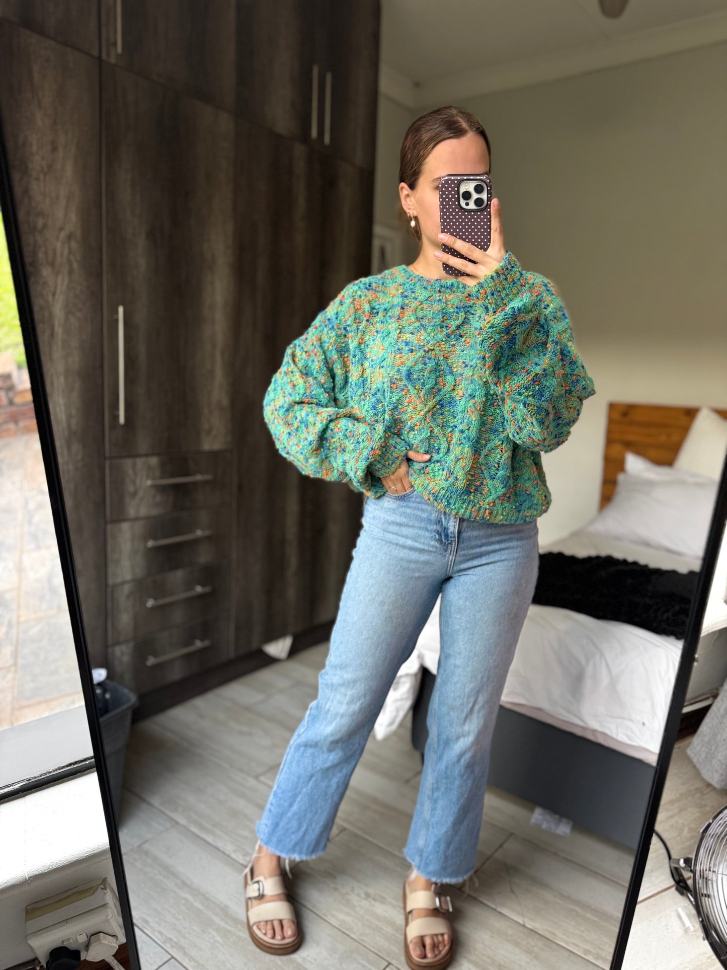Pretty knitted sweater (W)