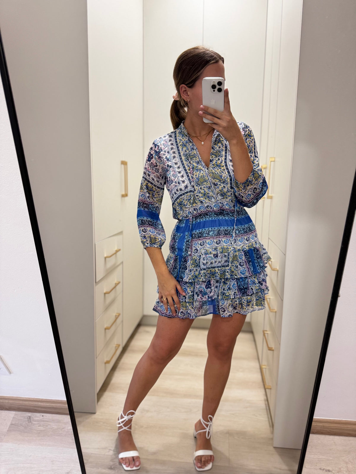 Sissy Boy dress (V)