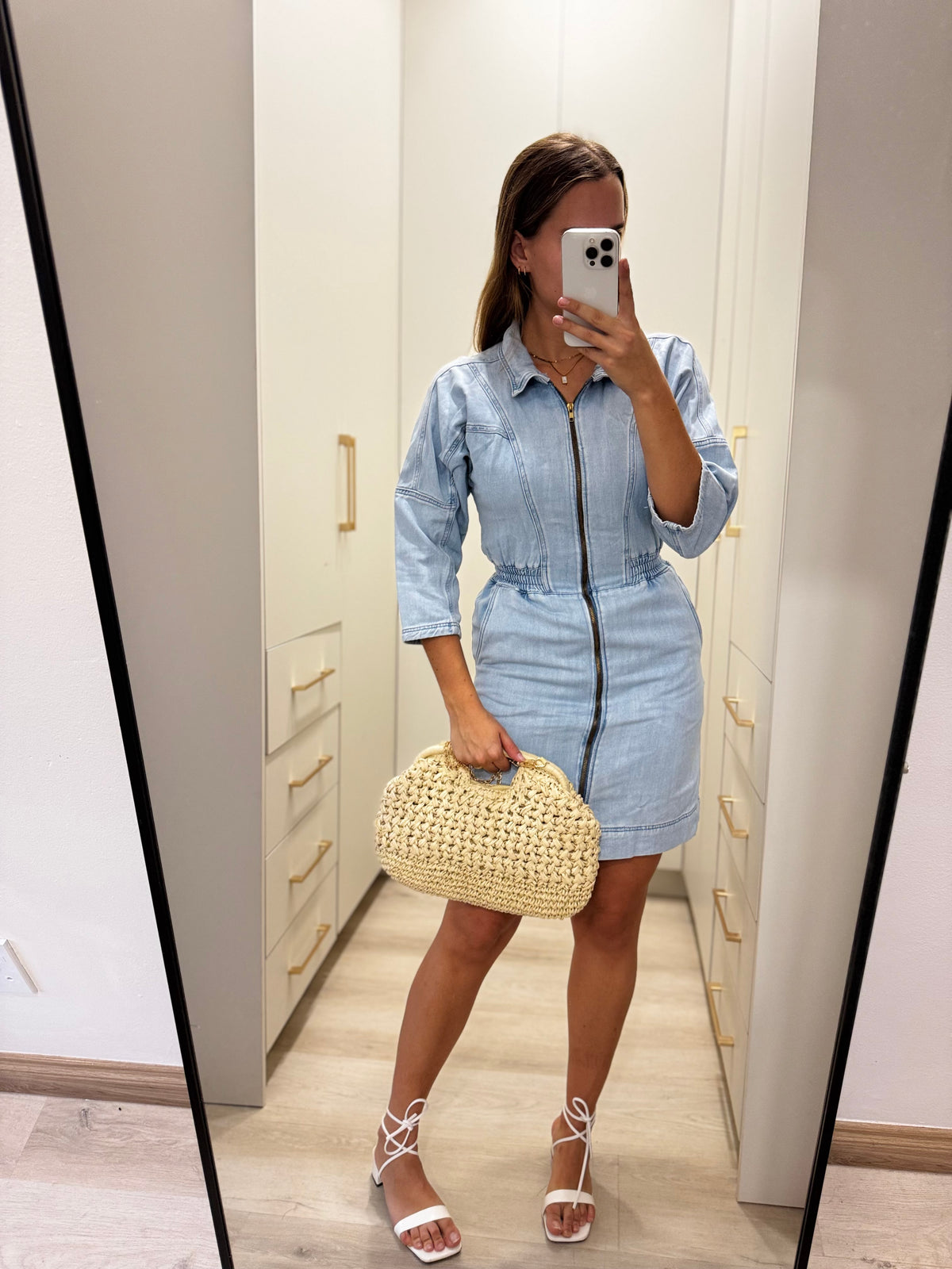 Denim dress (V)